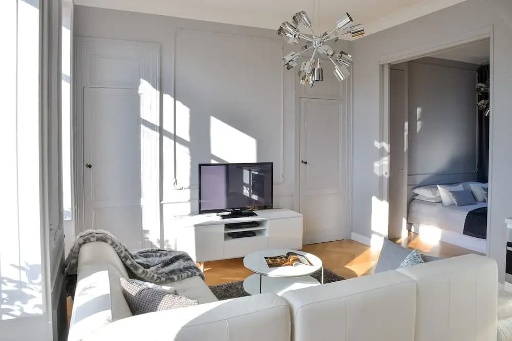 The Suites - Photo 4