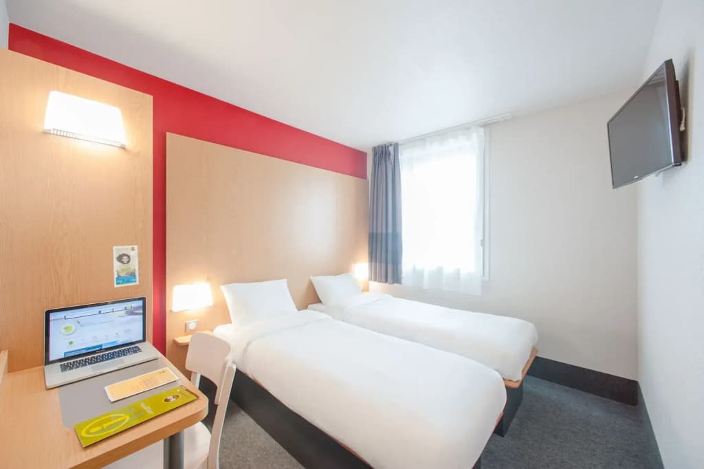B&B HOTEL Cannes La Bocca Plage - Photo 3