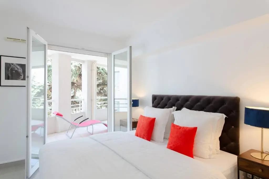 Martinez Hotel Area: Modern 3 Bedrooms W/ Terrace - Miniature 6