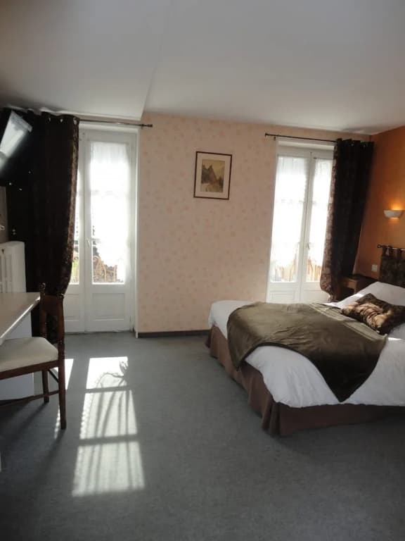 Hôtel Aux Armes d'Estaing - Photo 2