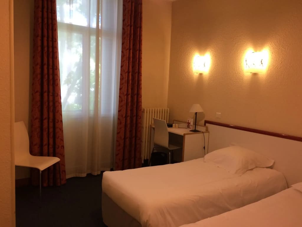 Hôtel d'Angleterre - Photo 3