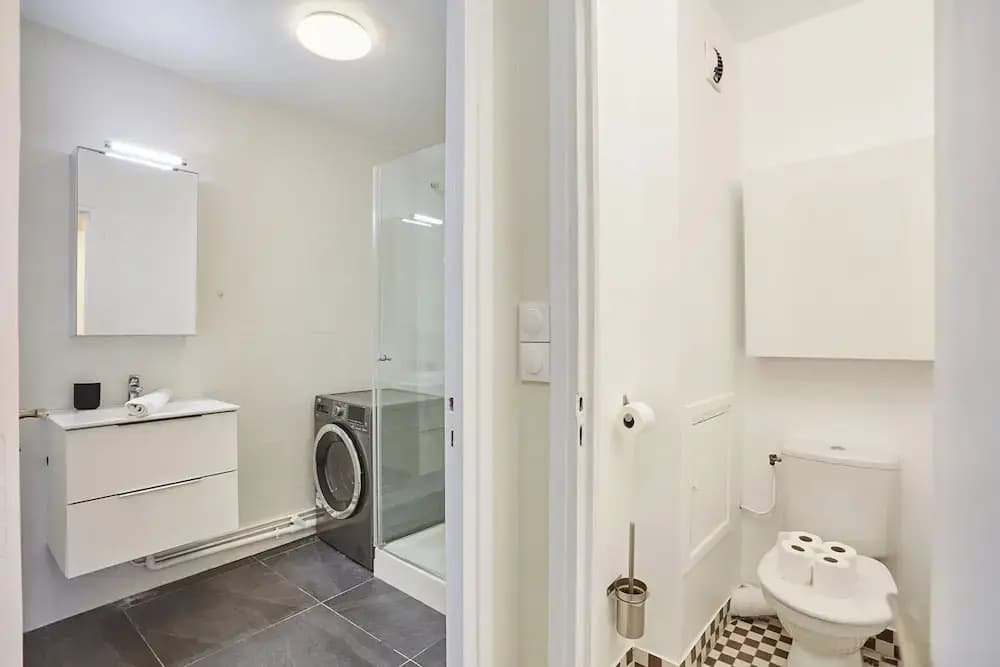 2 Bedroom Flat Centre de Paris - Eiffel Tower View - Miniature 8