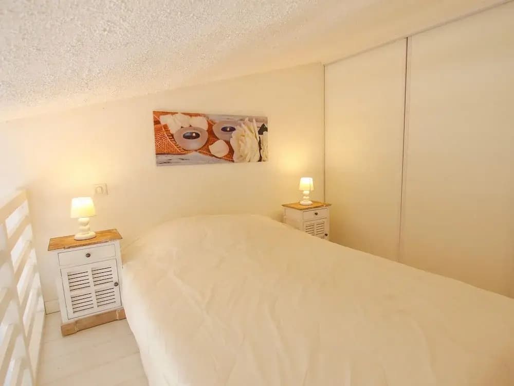 Comfortable Holiday Home Near the Beach - Photo 2