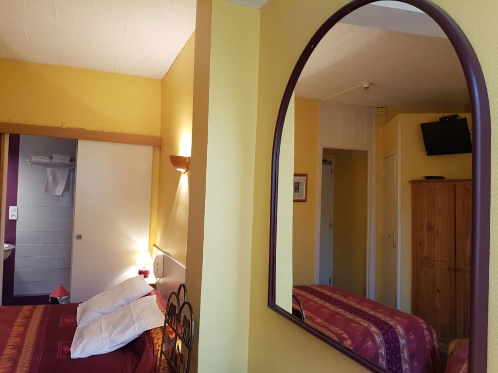 Hôtel du Centre - Photo 5