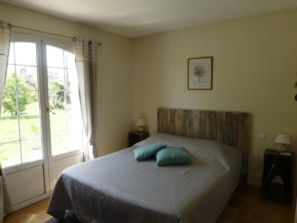 Chambre dhtes La Bastide des Eucalyptus - Photo 3
