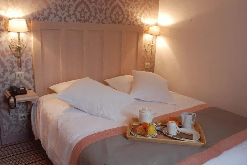 Hôtel Restaurant Les Fleurs - Photo 2
