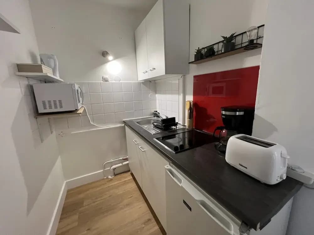 Apartment in Le Mans Near Old Town - Photo 2
