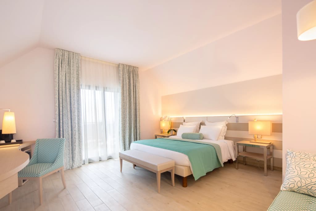 Akoya Hotel & Spa - Photo 3
