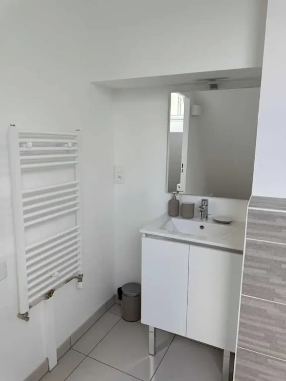Charming Appt - 3bdr/8p - Near Paris & La Defense - Miniature 6