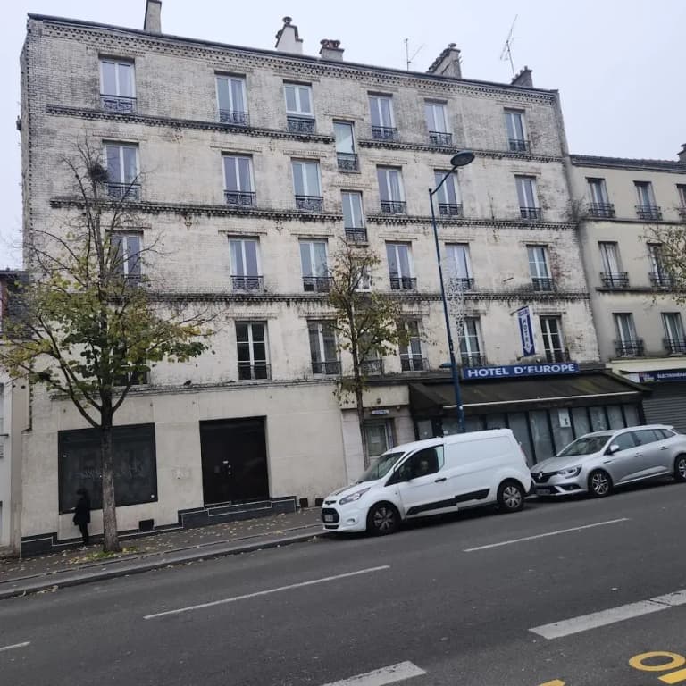 Hotel de l'Europe Pantin - Photo 1