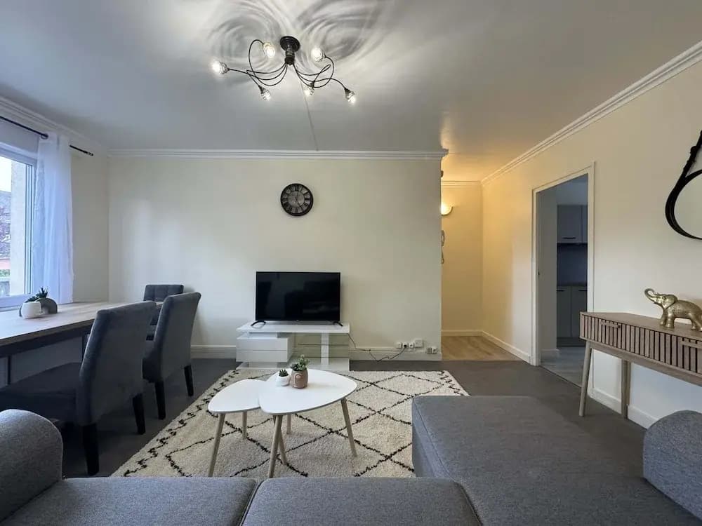 Apartment Near Le Mans Circuit - Miniature 8