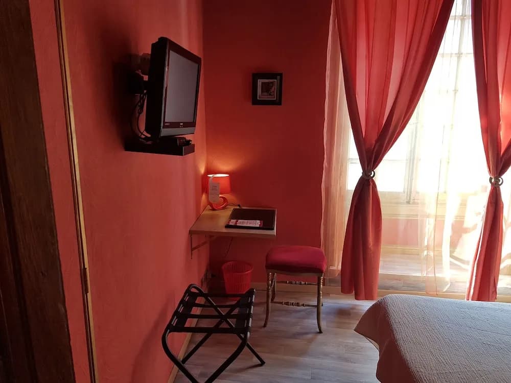 Hotel Restaurant Henri IV - Photo 4