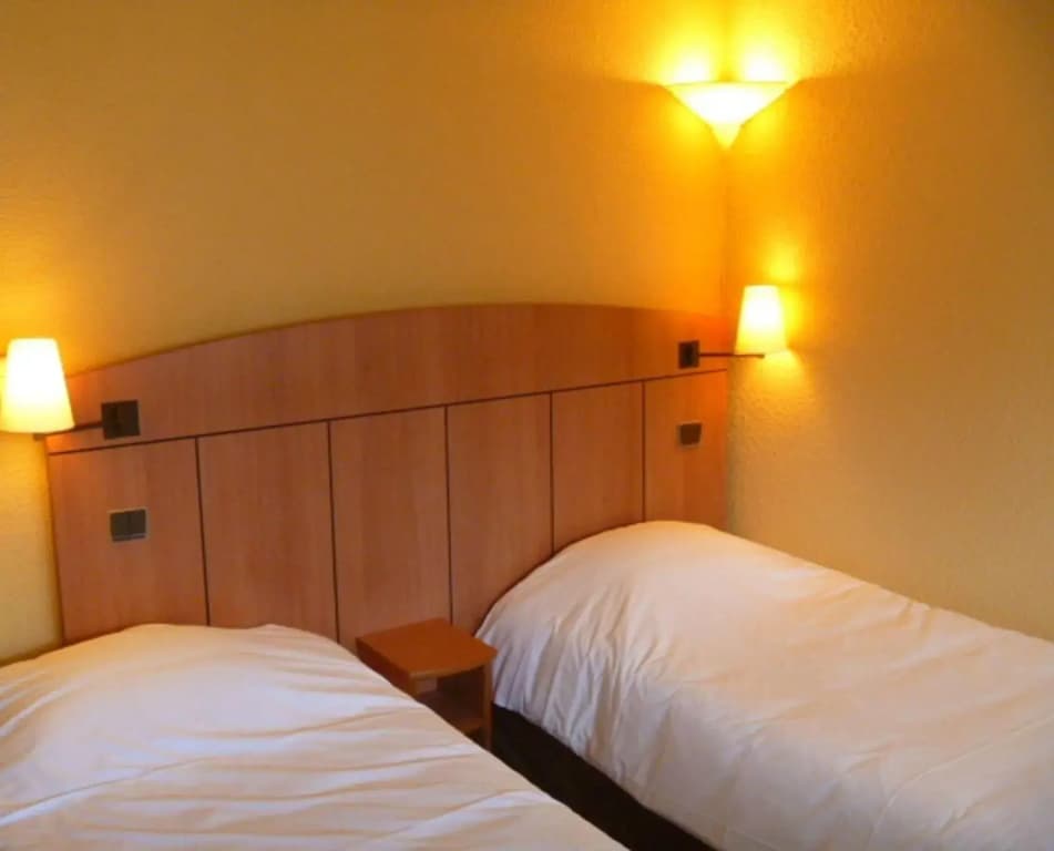 Kyriad Tarbes Odos - Photo 3