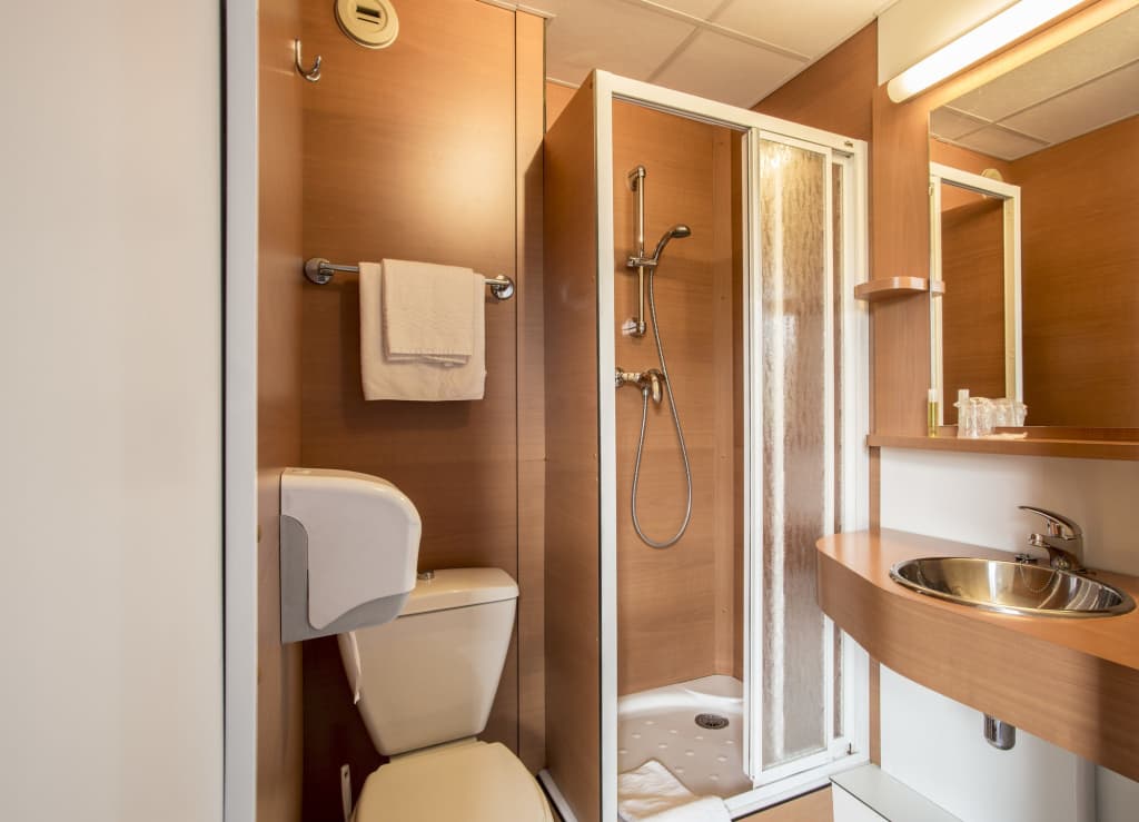 Brit Hotel Rennes - Le Castel - Miniature 8