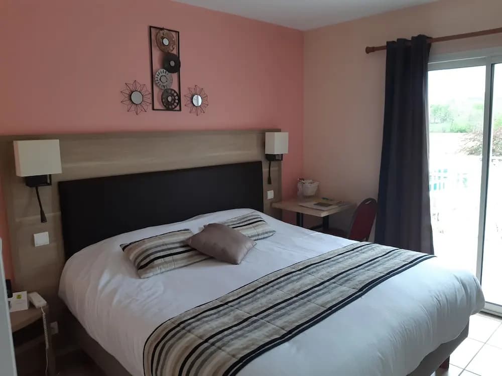 L'Escapade - Photo 1