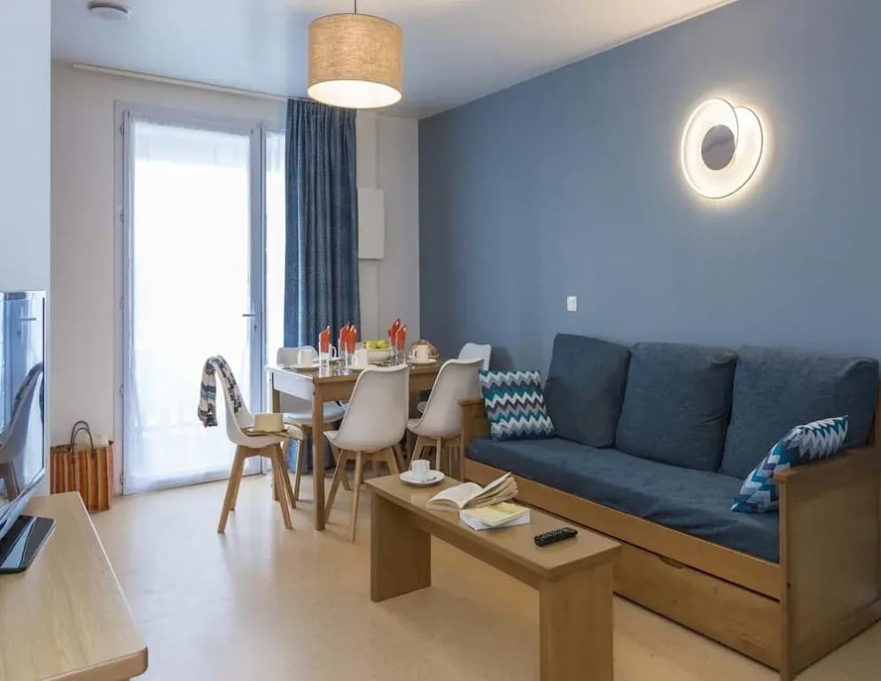 Apartment in Tregastel Near the Beach - Photo 3