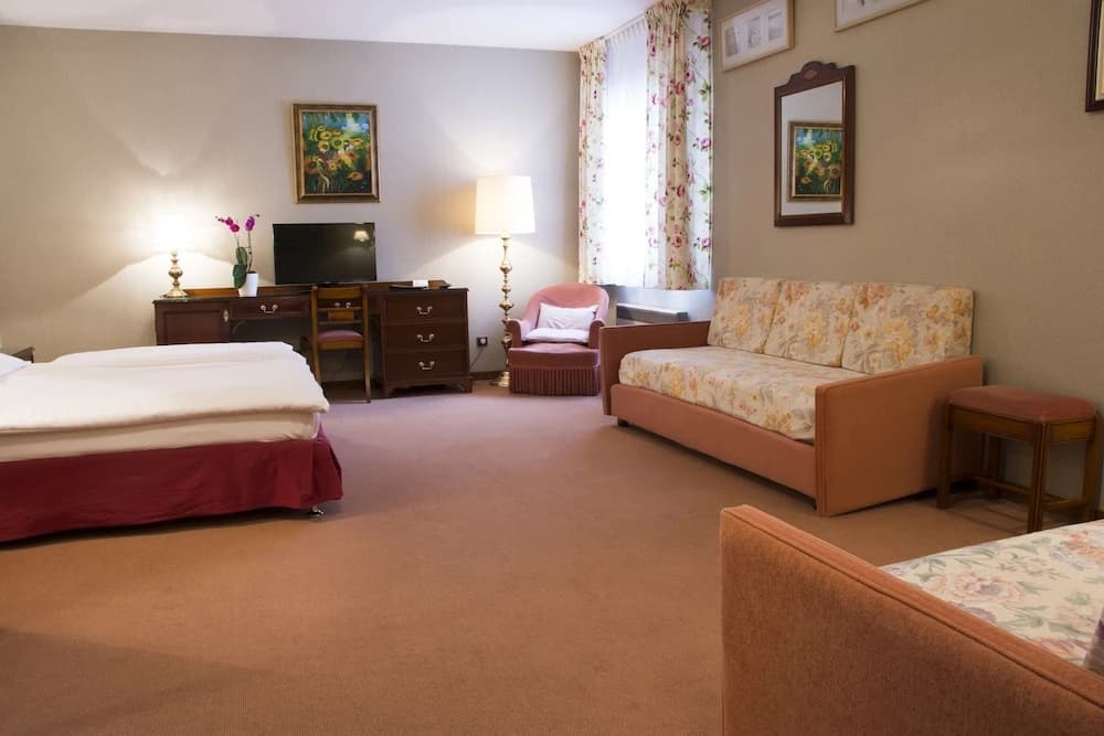 Hostellerie Saint Florent - Photo 4