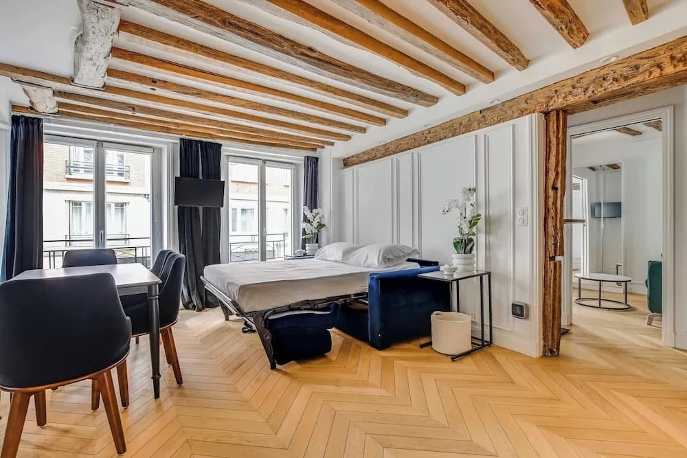 2bdr/5p Apartment au Centre de Paris in Downtown Paris - Miniature 8