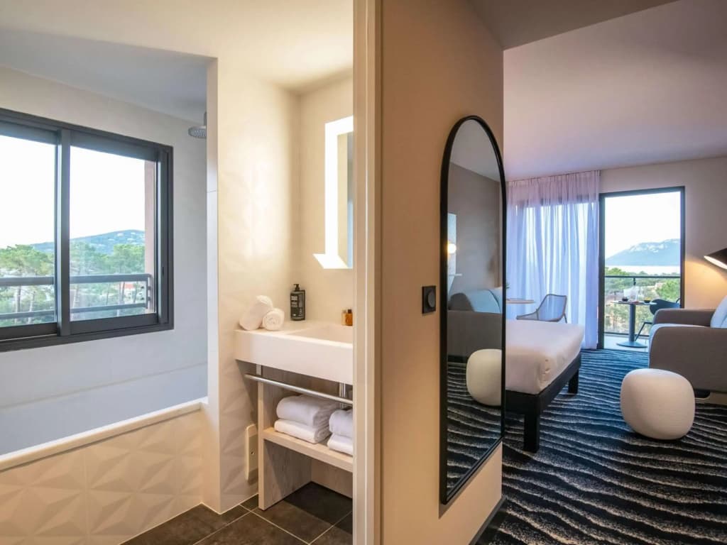 Ibis Styles Porto Vecchio - Photo 3