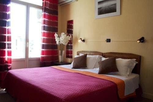 Hotel Savoy - Photo 4