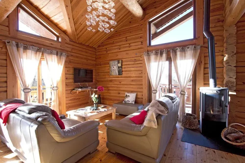 Chalet With a Fireplace at 500m From ski Lift - Photo 3