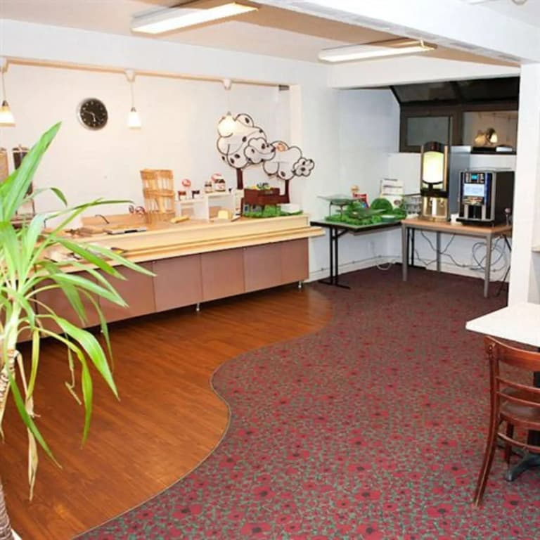 Egg Hotel Paris Gonesse - Photo 3