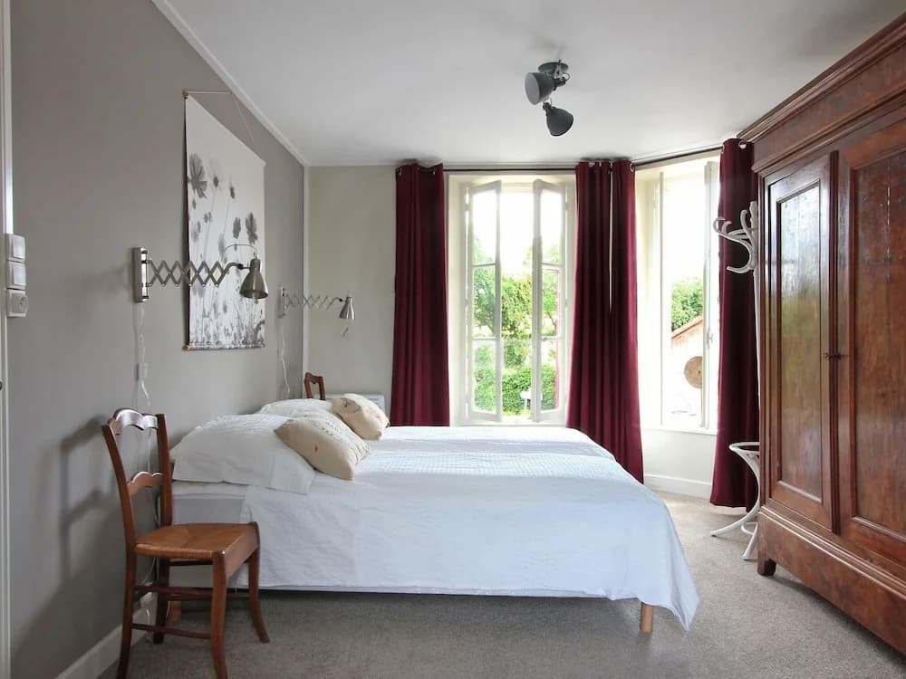 Countryside Holiday Home in Poil With Private Garden - Photo 5