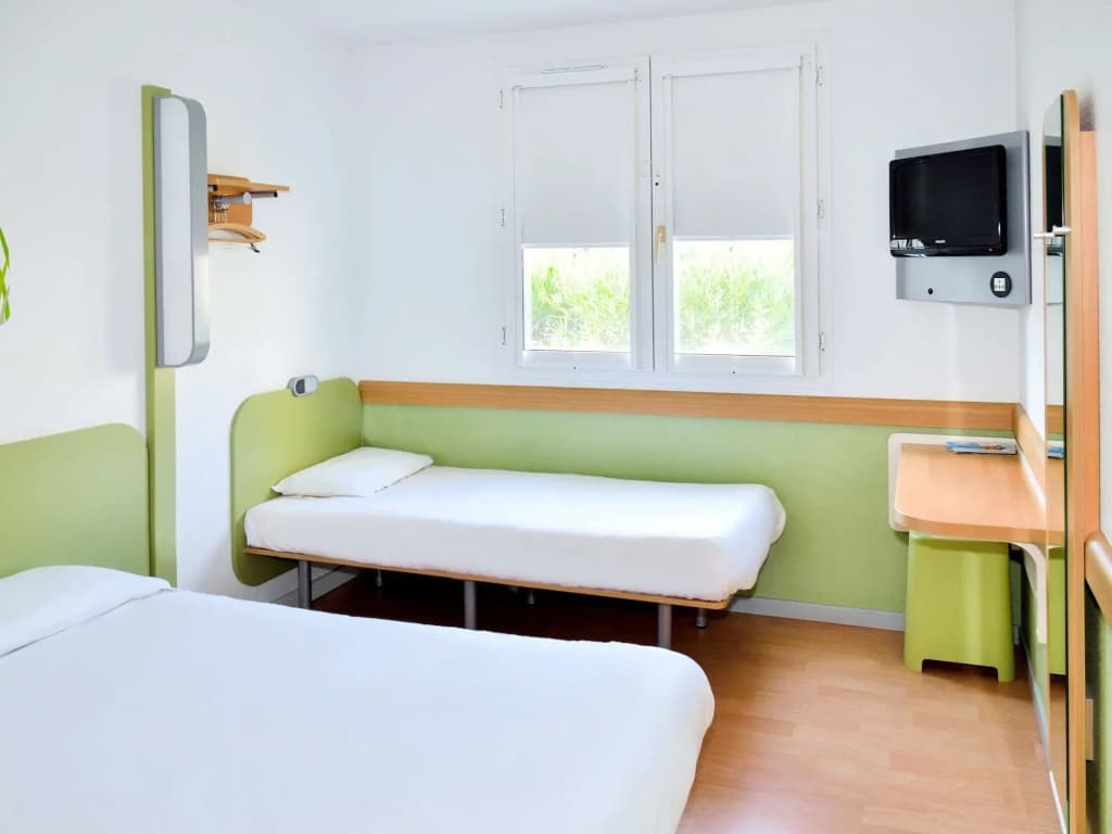 ibis budget Aubagne Les Paluds Agora - Photo 2