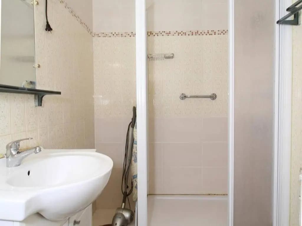 Appartement Balaruc-les-Bains, 1 pièce, 2 personnes - FR-1-553-37 - Miniature 8