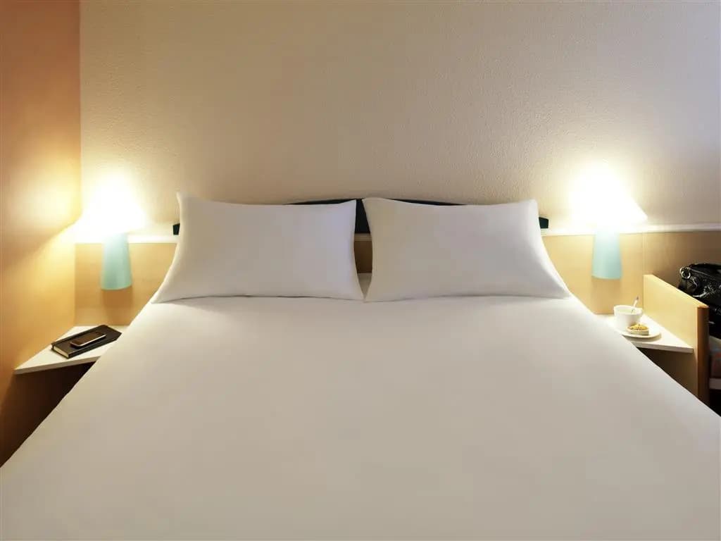 ibis Tarbes Odos - Miniature 6