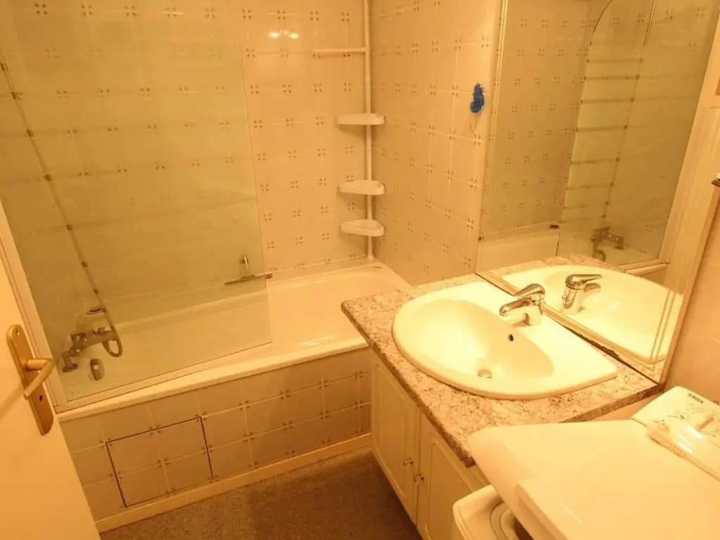 Appartement Bagnères-de-Luchon, 2 pièces, 4 personnes - FR-1-313-170 - Miniature 6