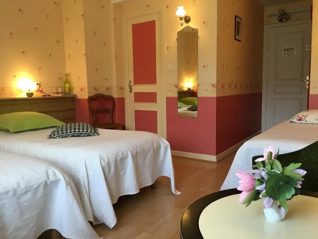 Hotel Les Tilleuls - Photo 2