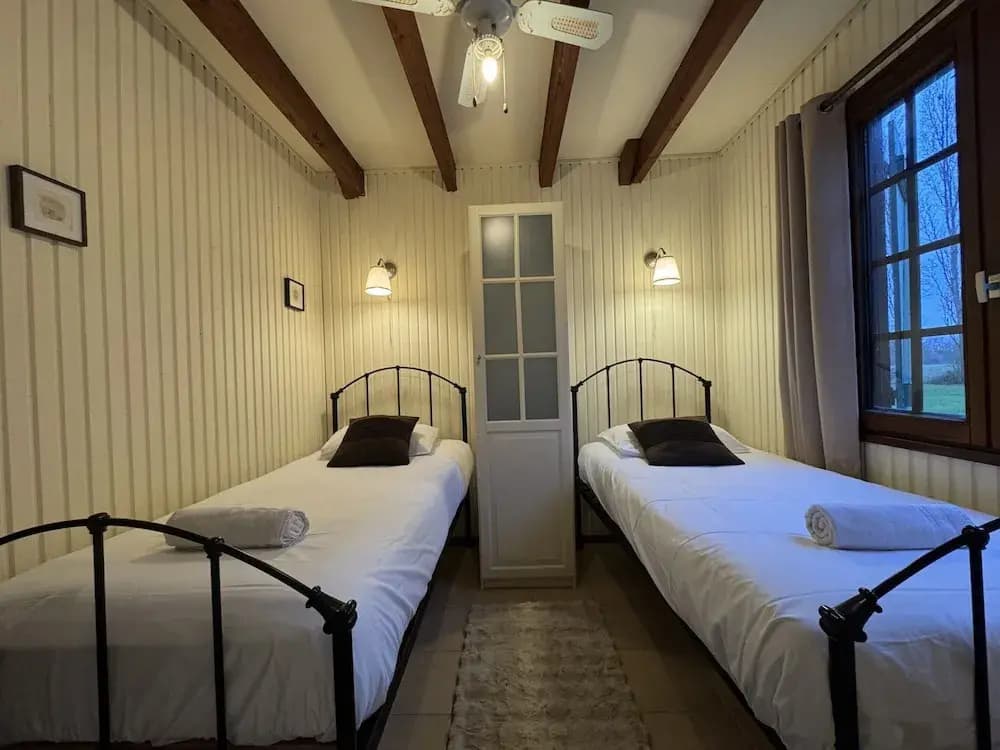 Chalet in Aubigne-racan With Pool & Garden - Photo 2