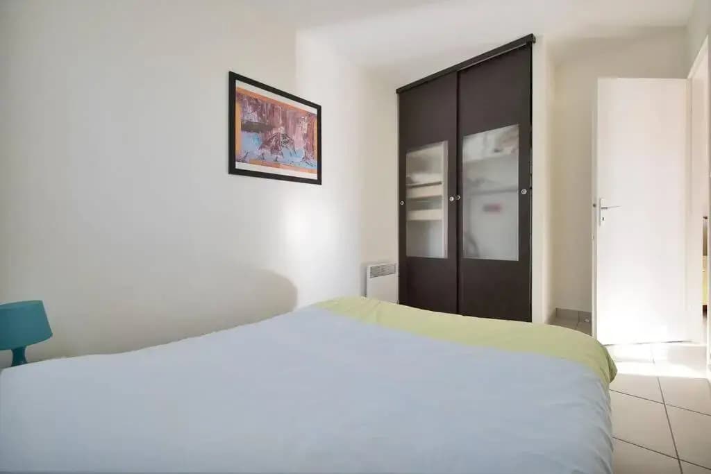 Maison Calme Avec Jardin Et Parking Prives - Photo 4