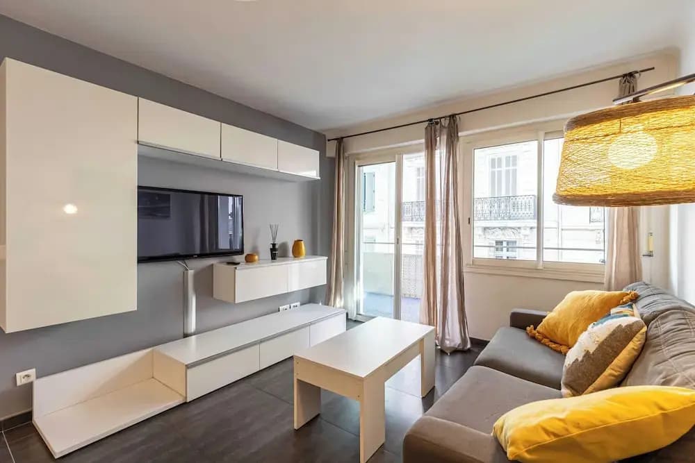 Nice Apartment With Balcony - Center Cannes 1br/4p - Miniature 7