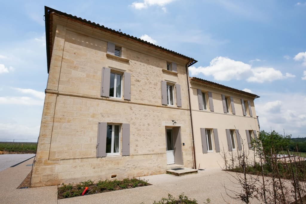 Logis DE Valandraud - Photo 1