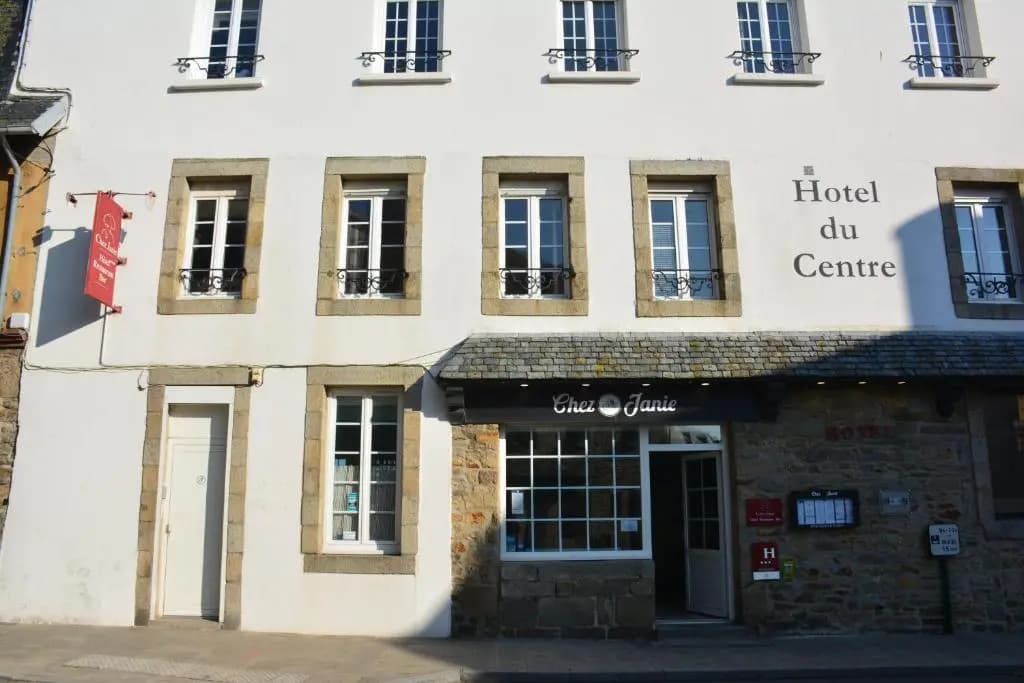 Htel Restaurant Chez Janie - Photo 1