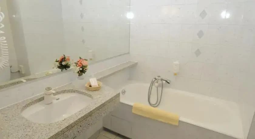Hotel 4C - Miniature 7