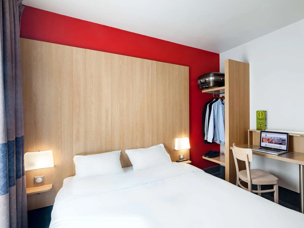 B&B HOTEL LILLE Tourcoing Centre - Photo 2