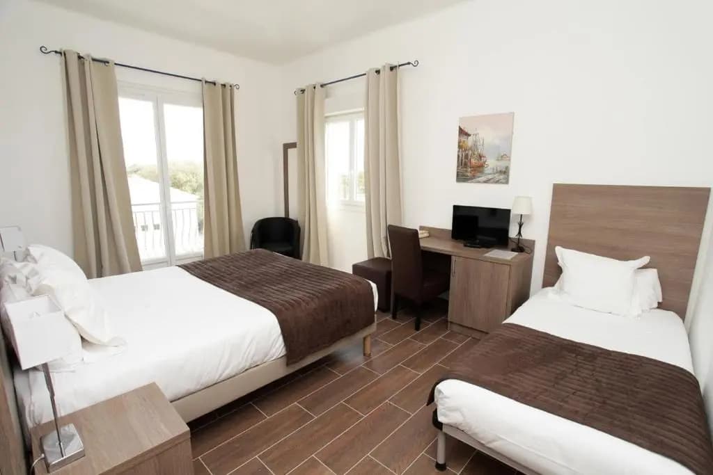 Hôtel Des Nacres - Photo 2