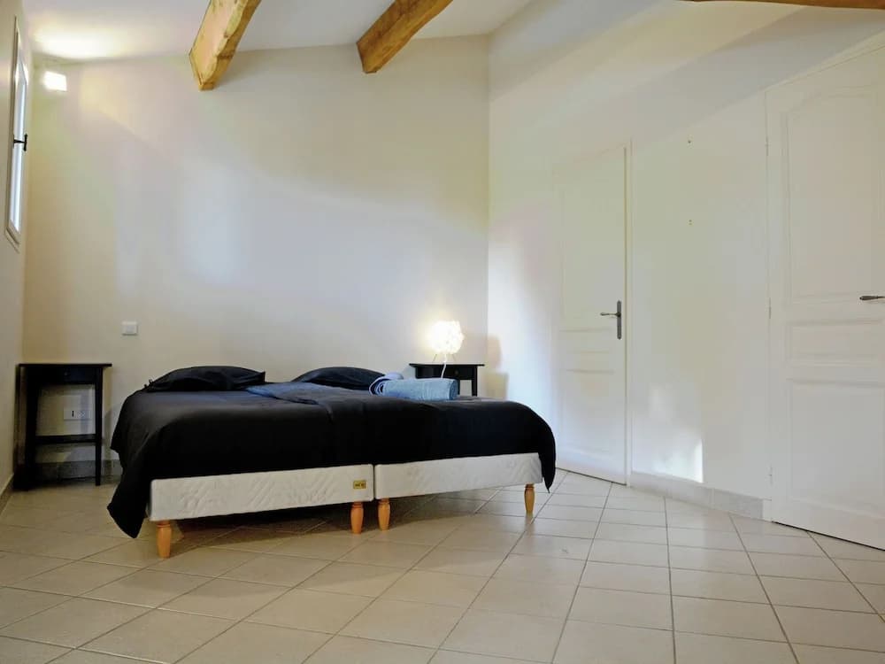 Captivating Home in Murs France With Private Swimming Pool - Photo 5