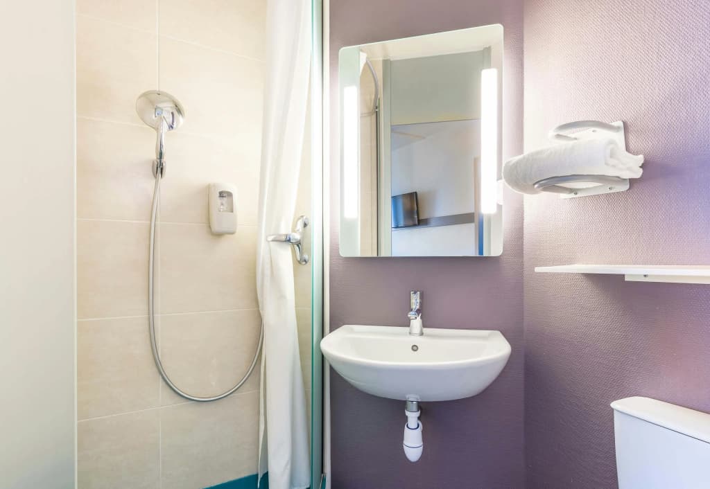 B&B HOTEL Tours Nord 2 La petit Arche - Miniature 8