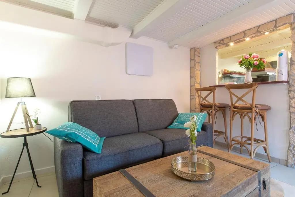 ANNECY Sainte Claire vieille ville 38m2 Terrasse proche gare et lac 4 pers 3 étoiles - Photo 5
