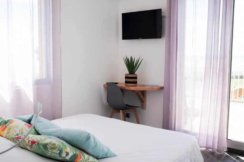Sunrise Beach Hotel - Miniature 6