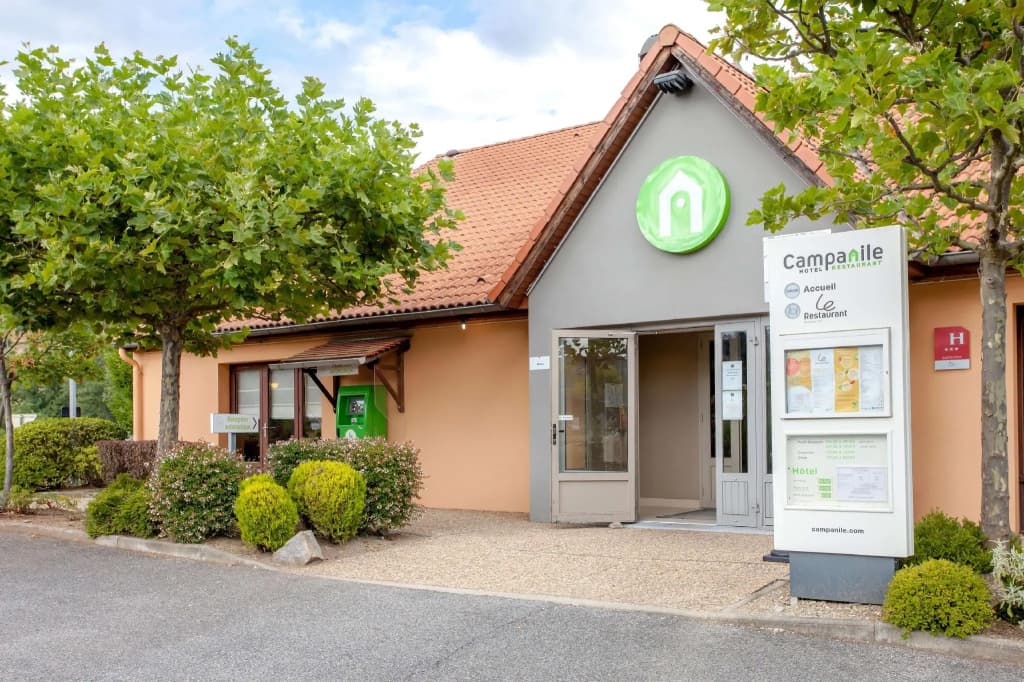Hotel Campanile Millau - Photo 1