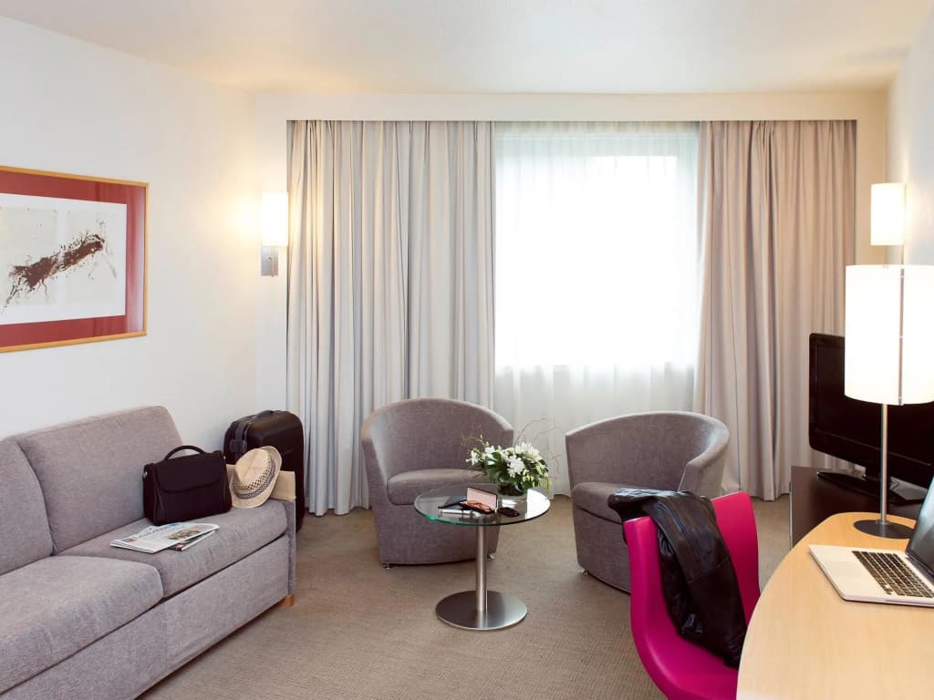 Novotel Annecy Centre - Photo 2