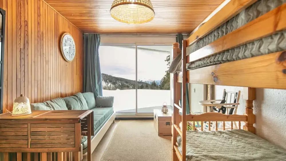 Peaceful Stay With Mountain View - Miniature 6
