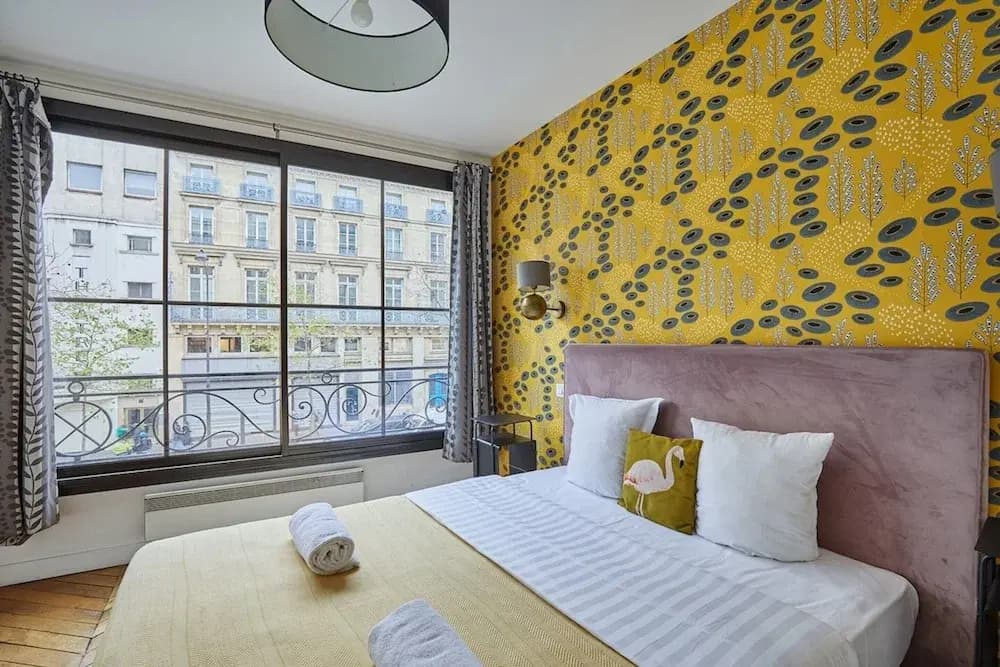 Superb 3 Bedroom Flat in the Center of Paris - Photo 4