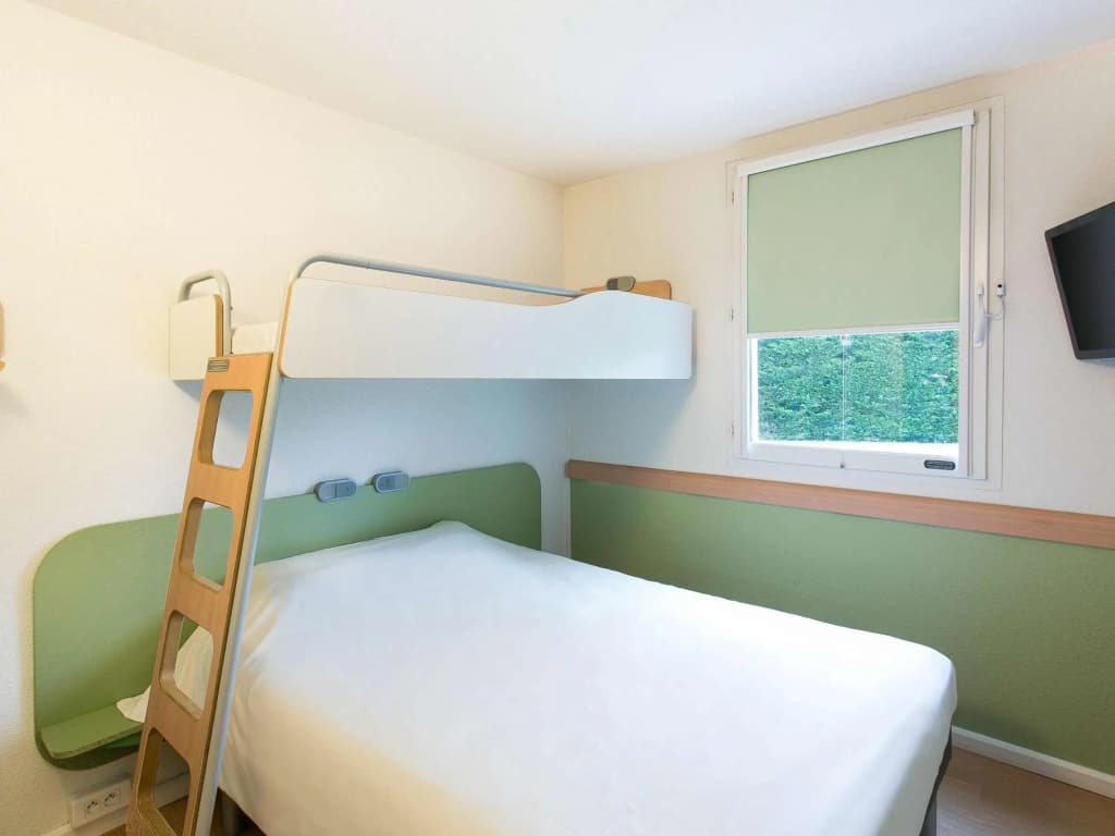 ibis budget Bordeaux Aeroport - Photo 4
