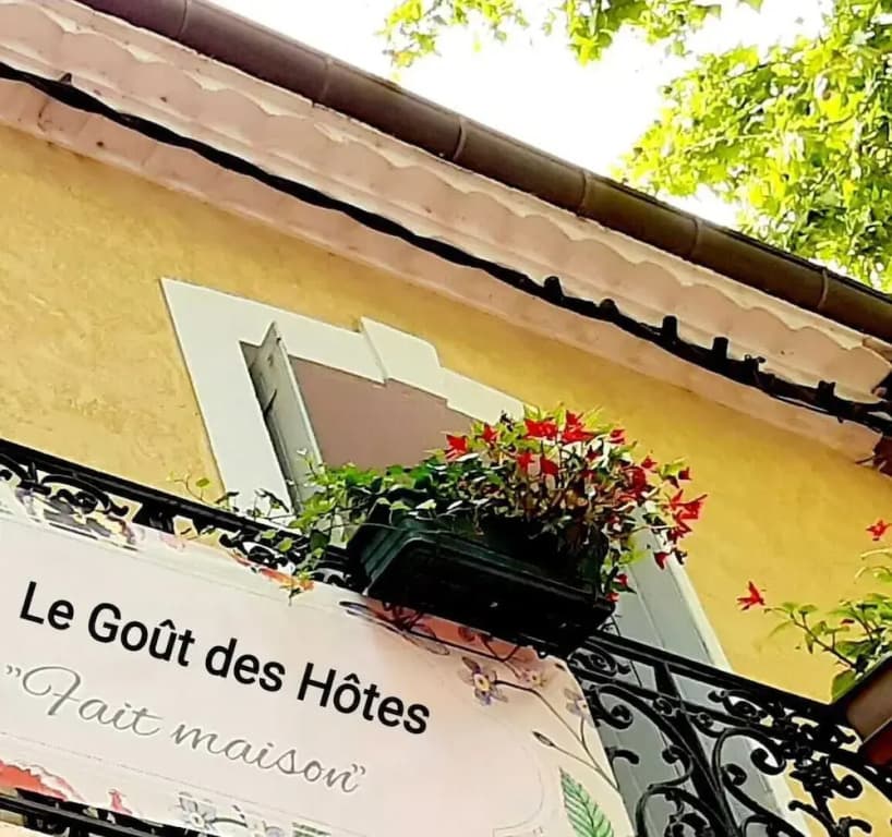 Hotel Restaurant Le Goût des Hôtes - Photo 1